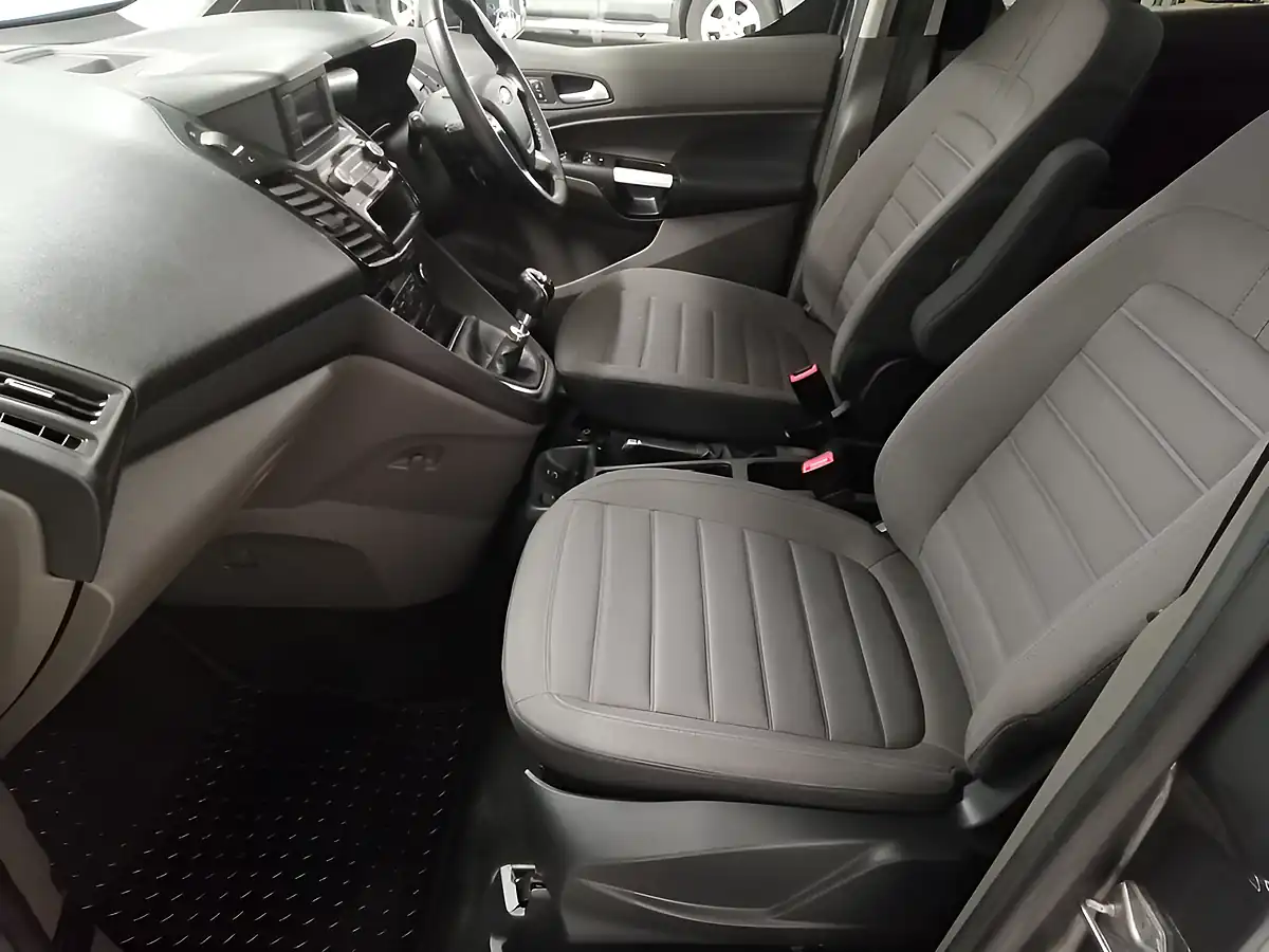 Used 2020 Ford Grand Tourneo Connect Titanium Grey - Interior and Exterior details 12