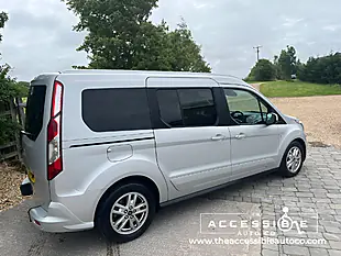 Used 2020 Ford Grand Tourneo Connect Titanium Silver - Interior and Exterior details 5