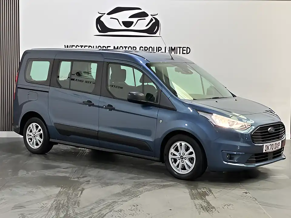 Used 2020 Ford Grand Tourneo Connect Zetec Blue - Interior and Exterior details 12