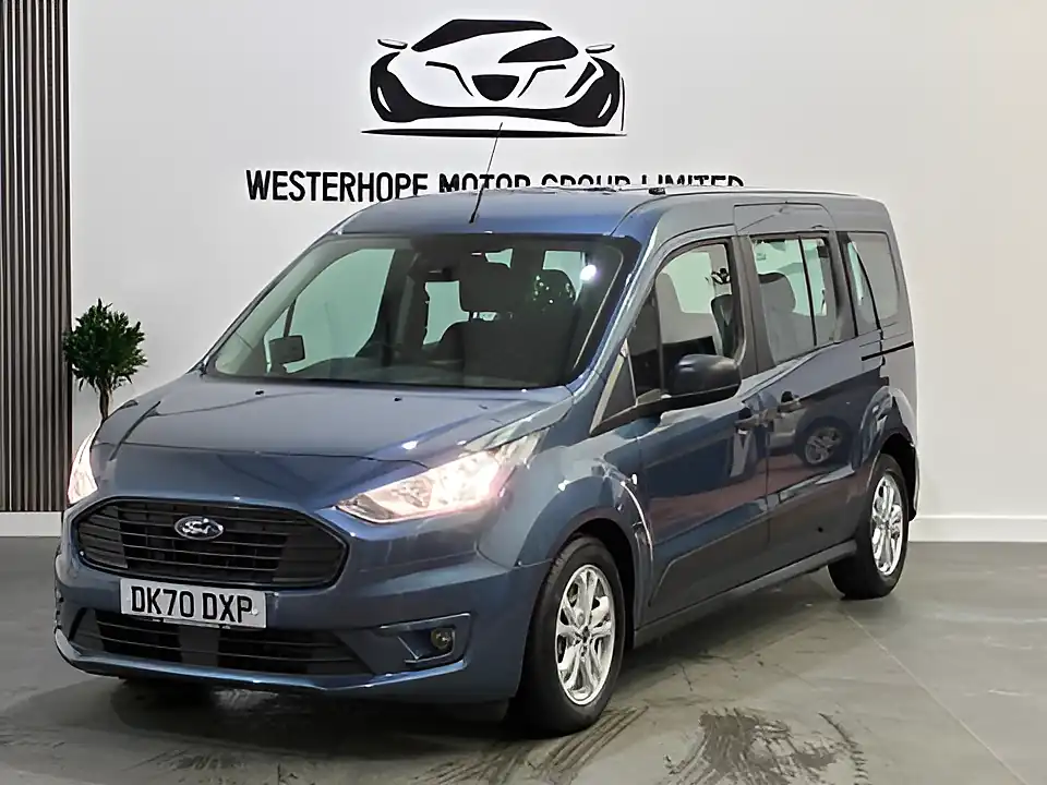 Used 2020 Ford Grand Tourneo Connect Zetec Blue - Interior and Exterior details 16