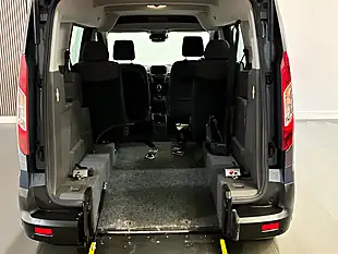 Used 2020 Ford Grand Tourneo Connect Zetec Blue - Interior and Exterior details 4