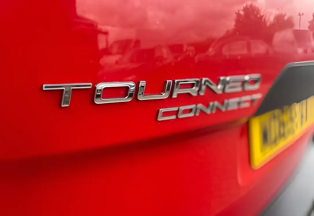 Used 2020 Ford Grand Tourneo Connect Zetec Race Red - Interior and Exterior details 12