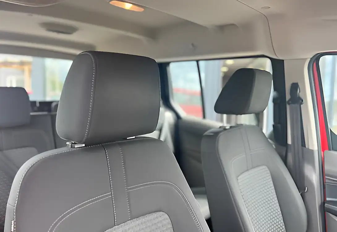 Used 2020 Ford Grand Tourneo Connect Zetec Race Red - Interior and Exterior details 14