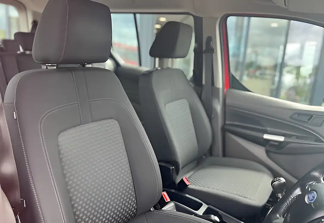 Used 2020 Ford Grand Tourneo Connect Zetec Race Red - Interior and Exterior details 15