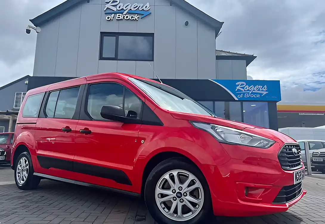 Used 2020 Ford Grand Tourneo Connect Zetec Race Red - Interior and Exterior details 2