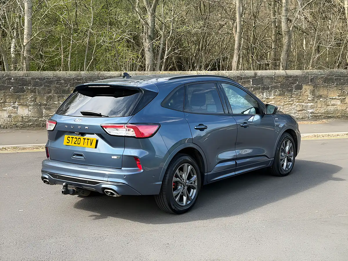 Used 2020 Ford Kuga ST-Line First Edition Blue - Interior and Exterior details 11