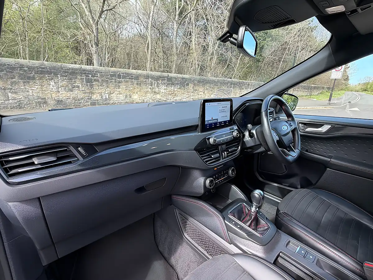 Used 2020 Ford Kuga ST-Line First Edition Blue - Interior and Exterior details 12