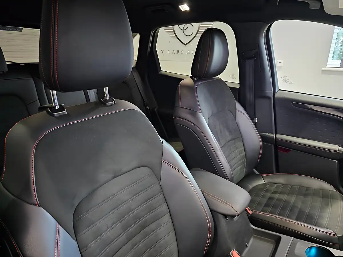 Used 2020 Ford Kuga ST-Line First Edition Blue - Interior and Exterior details 13