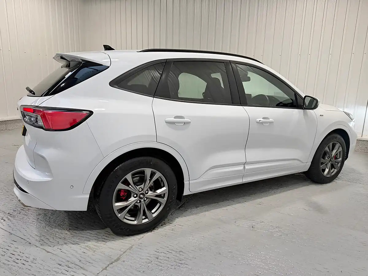 Used 2020 Ford Kuga ST-Line First Edition Frozen White - Interior and Exterior details 8