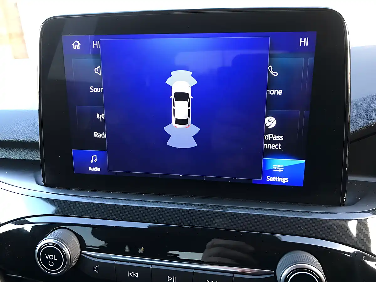 Used 2020 Ford Kuga ST-Line Magnetic Grey - Interior and Exterior details 14