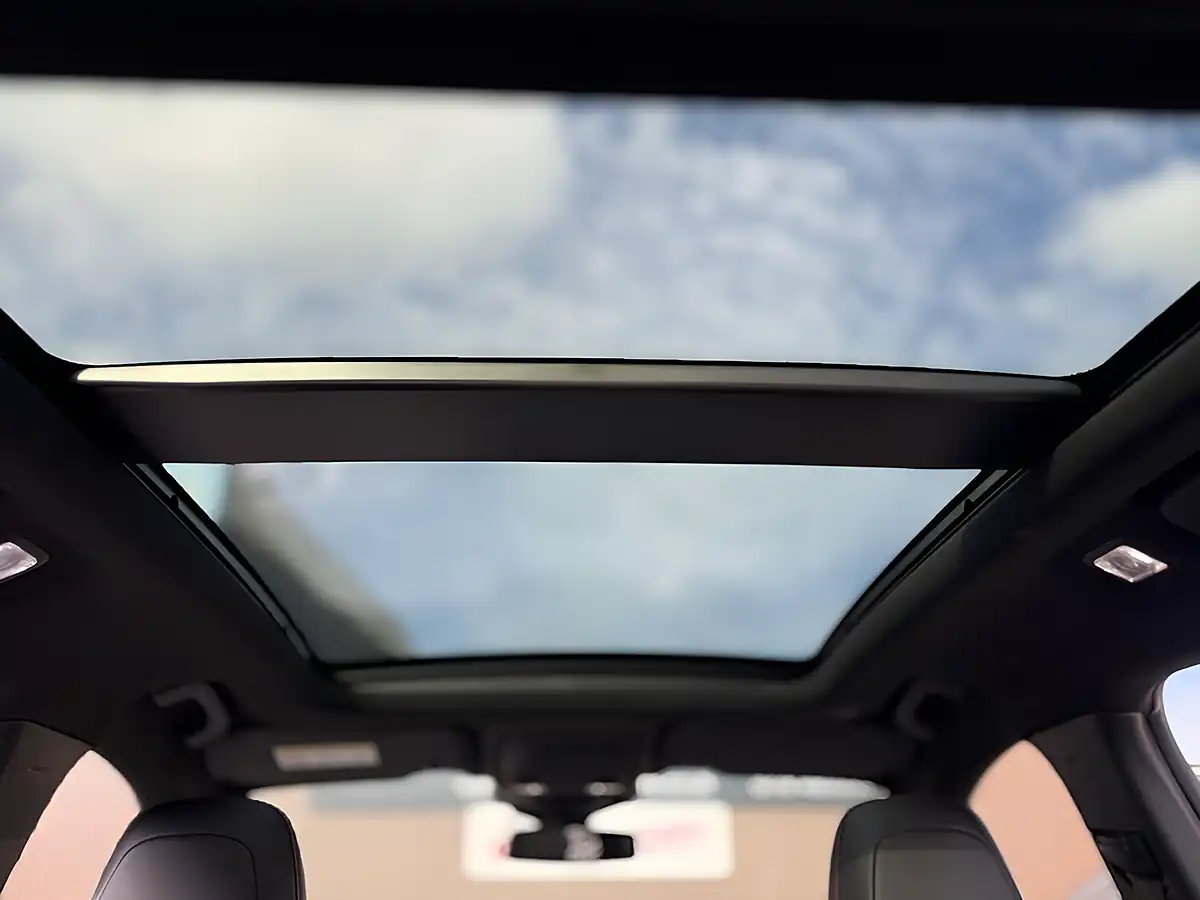 Used 2020 Ford Kuga ST-Line X Blue - Interior and Exterior details 11