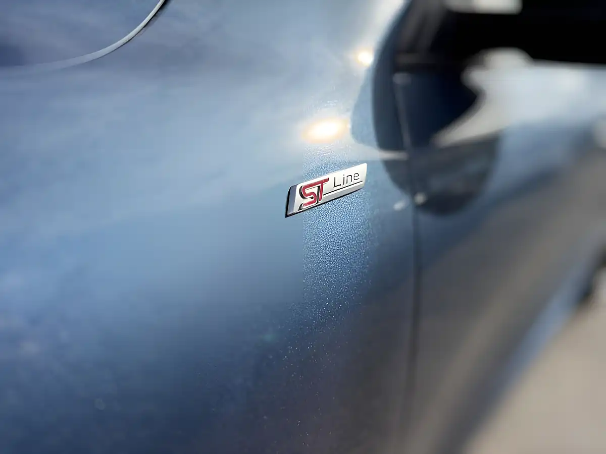 Used 2020 Ford Kuga ST-Line X Blue - Interior and Exterior details 14