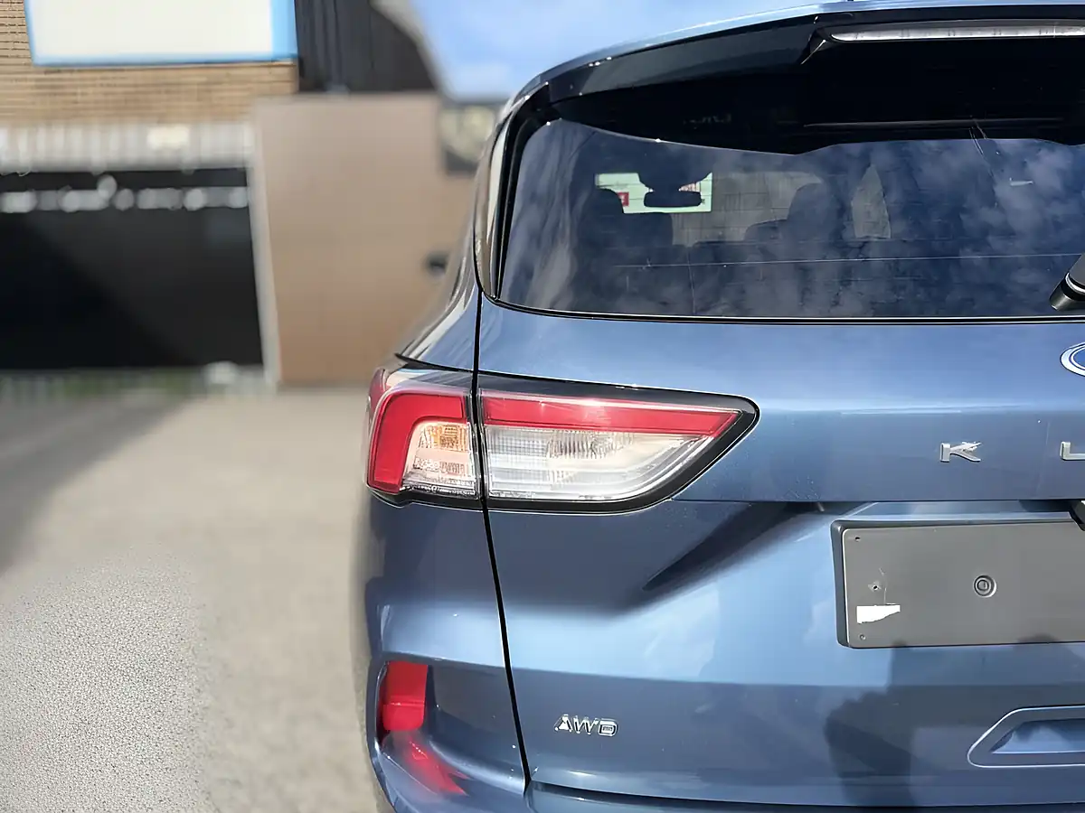 Used 2020 Ford Kuga ST-Line X Blue - Interior and Exterior details 17