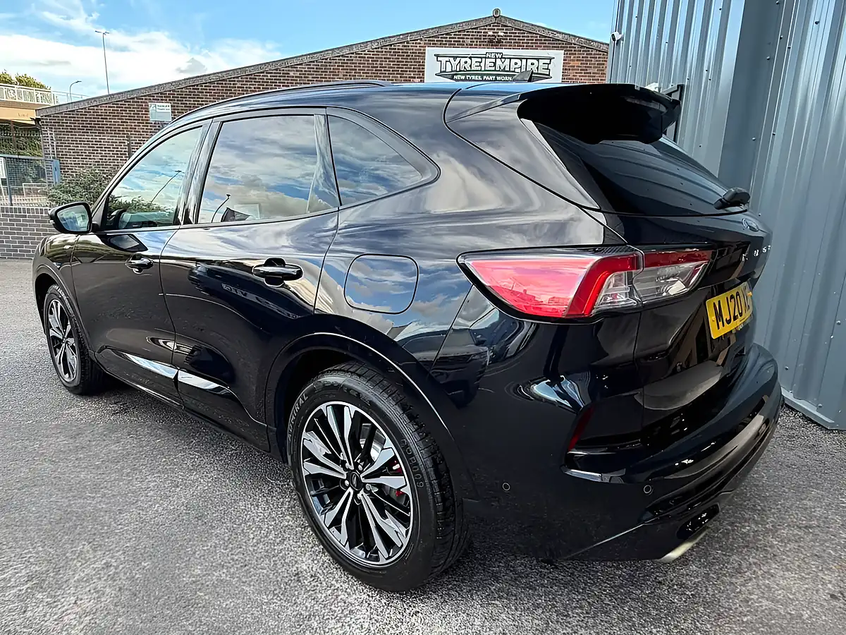 Used 2020 Ford Kuga ST-Line X First Edition Black - Interior and Exterior details 7