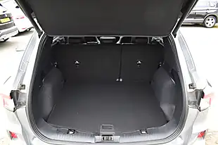 Used 2020 Ford Kuga ST-Line X Silver - Interior and Exterior details 17