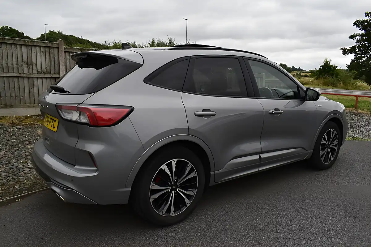 Used 2020 Ford Kuga ST-Line X Silver - Interior and Exterior details 19