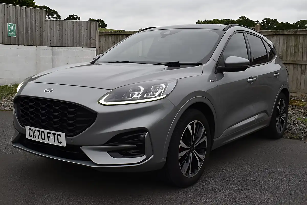Used 2020 Ford Kuga ST-Line X Silver - Interior and Exterior details 3