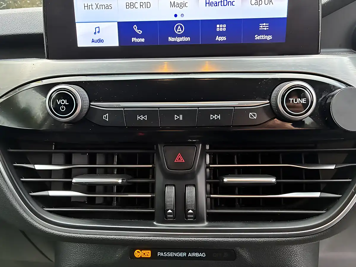 Used 2020 Ford Kuga Titanium Edition Silver - Interior and Exterior details 16