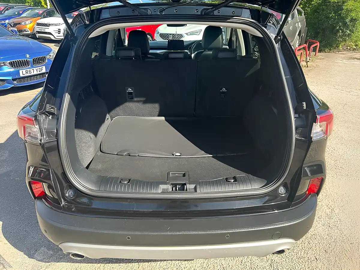 Used 2020 Ford Kuga Titanium First Edition Black - Interior and Exterior details 16