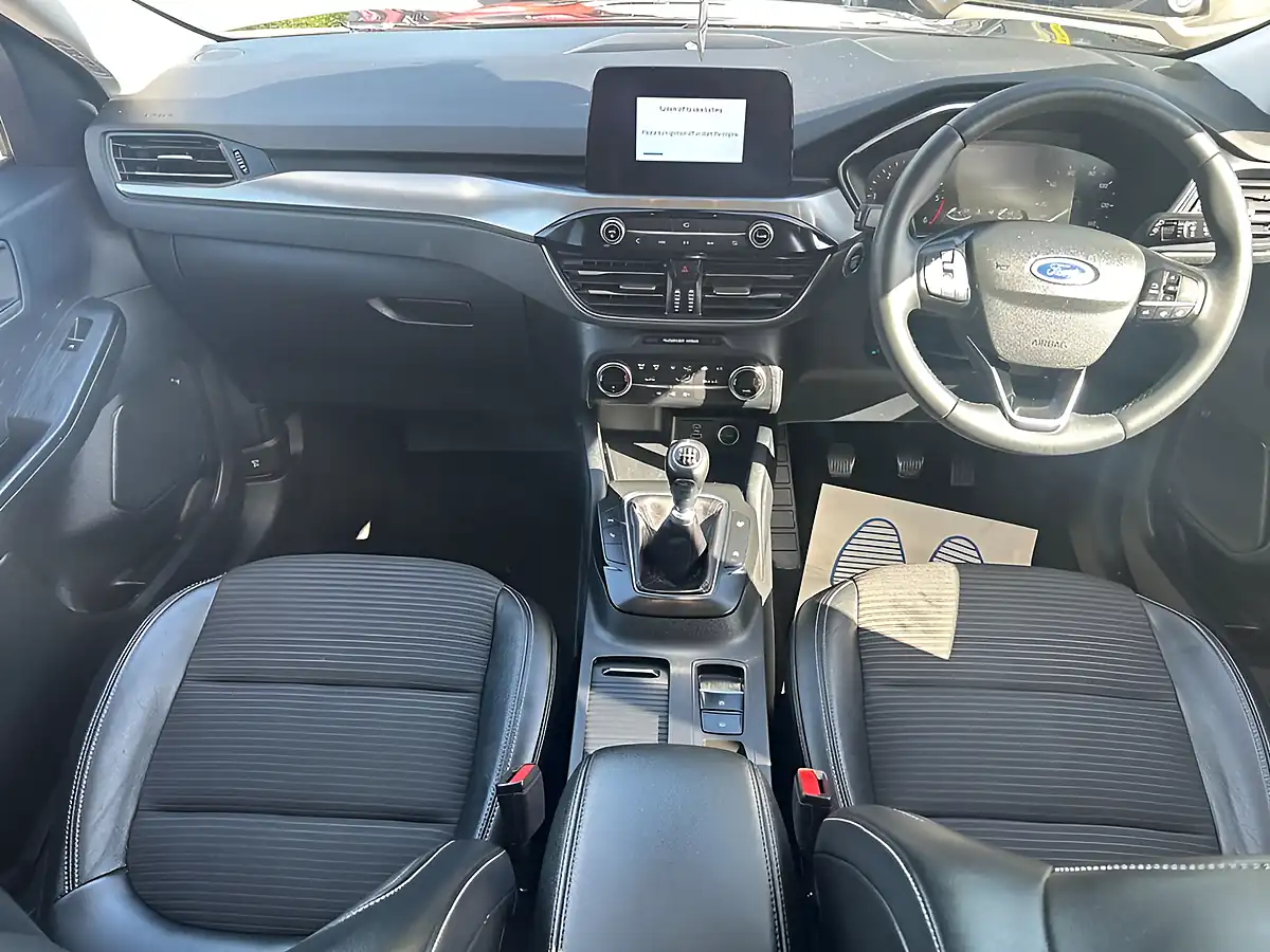 Used 2020 Ford Kuga Titanium First Edition Black - Interior and Exterior details 7