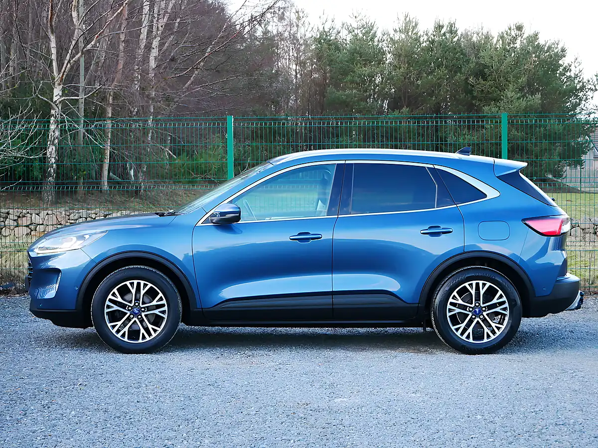Used 2020 Ford Kuga Titanium First Edition Chrome Blue - Interior and Exterior details 6