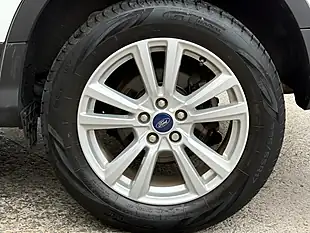 Used 2020 Ford Kuga Zetec Frozen White - Interior and Exterior details 17