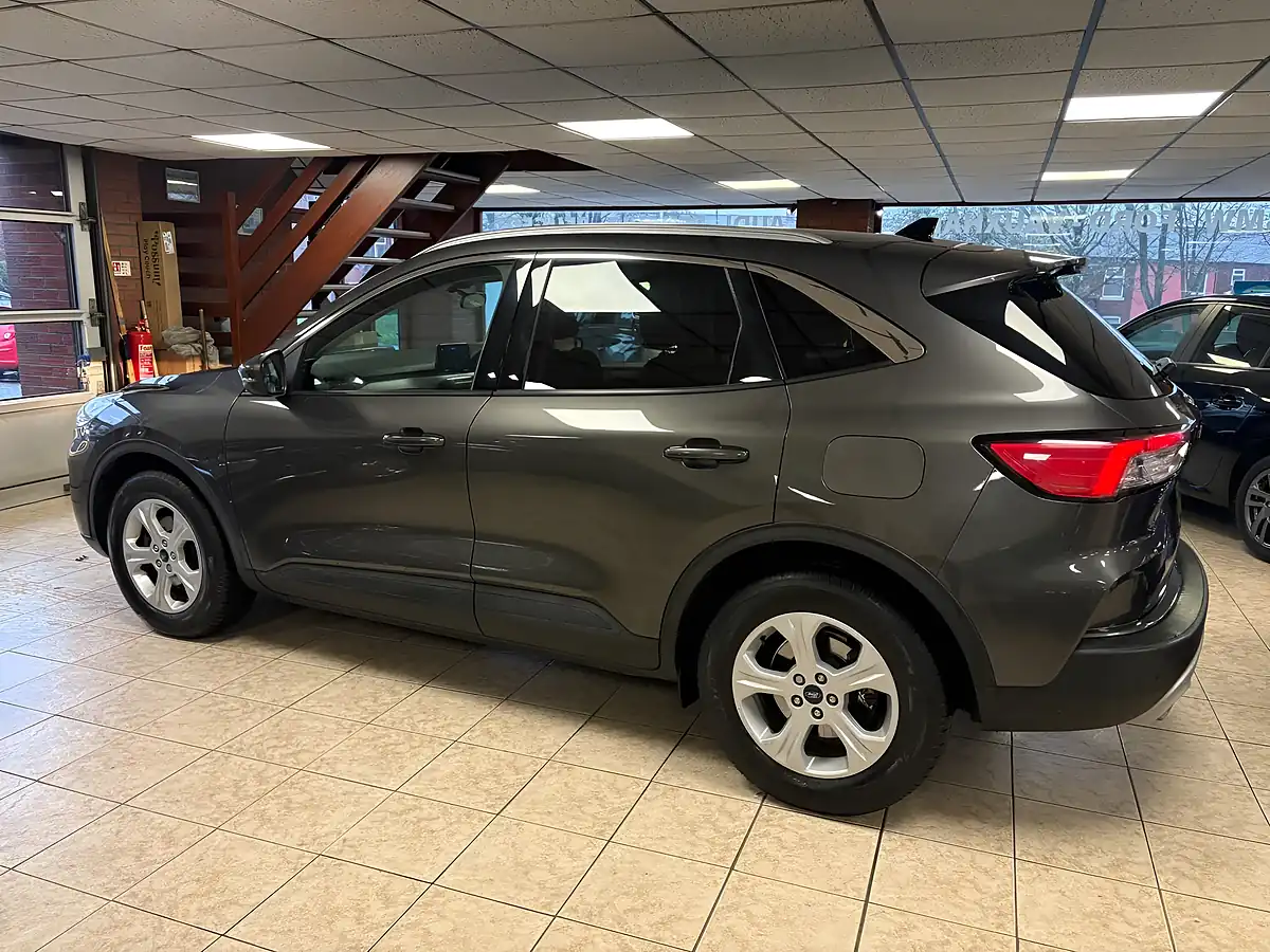 Used 2020 Ford Kuga Zetec Grey - Interior and Exterior details 5