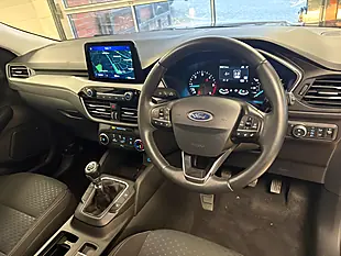 Used 2020 Ford Kuga Zetec Grey - Interior and Exterior details 9
