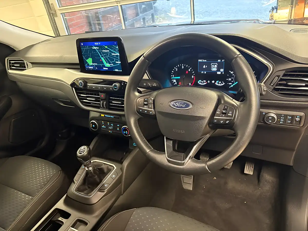 Used 2020 Ford Kuga Zetec Grey - Interior and Exterior details 9