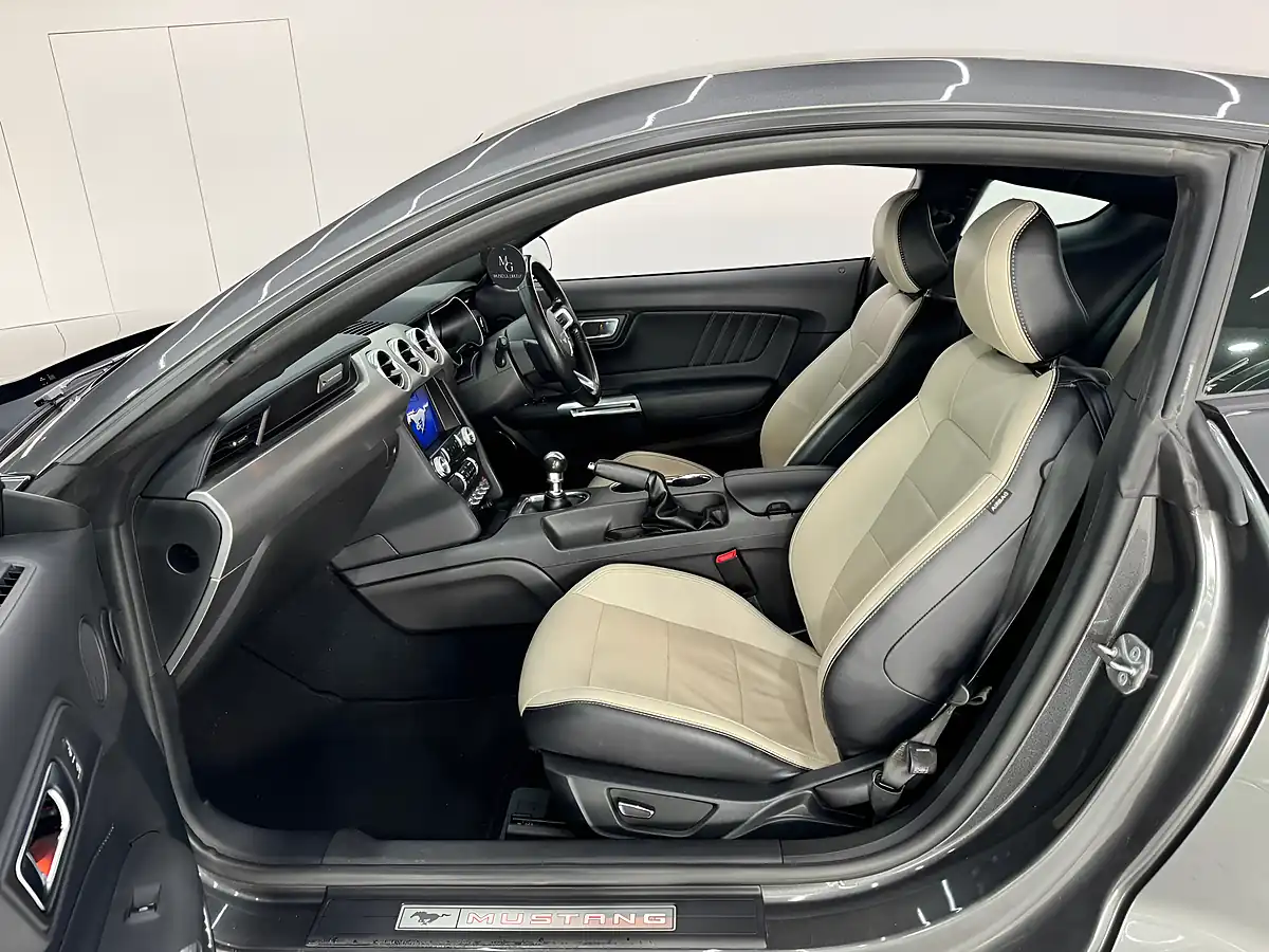 Used 2020 Ford Mustang GT Grey - Interior and Exterior details 20