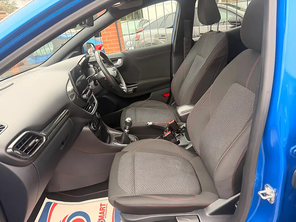 Used 2020 Ford Puma ST-Line Blue - Interior and Exterior details 10