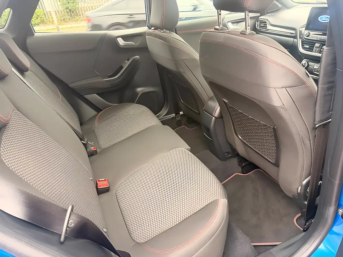 Used 2020 Ford Puma ST-Line Blue - Interior and Exterior details 14