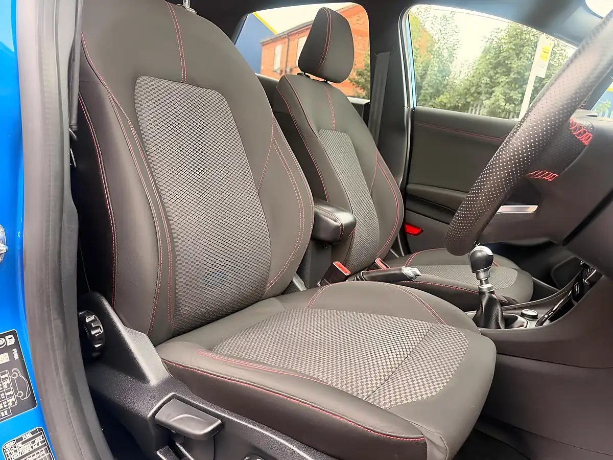 Used 2020 Ford Puma ST-Line Blue - Interior and Exterior details 15