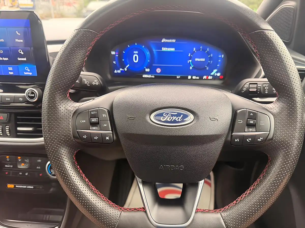 Used 2020 Ford Puma ST-Line Blue - Interior and Exterior details 16