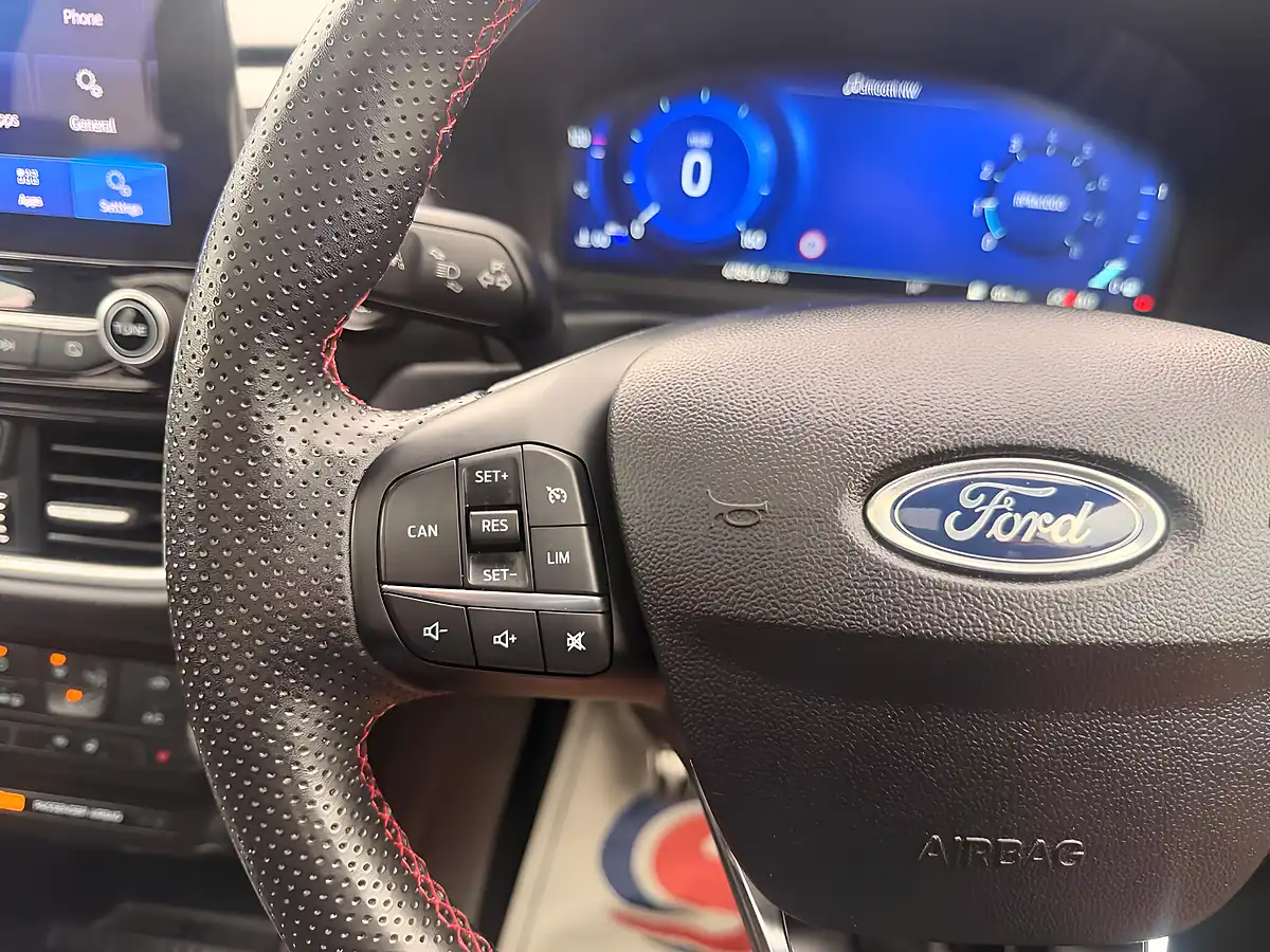 Used 2020 Ford Puma ST-Line Blue - Interior and Exterior details 17