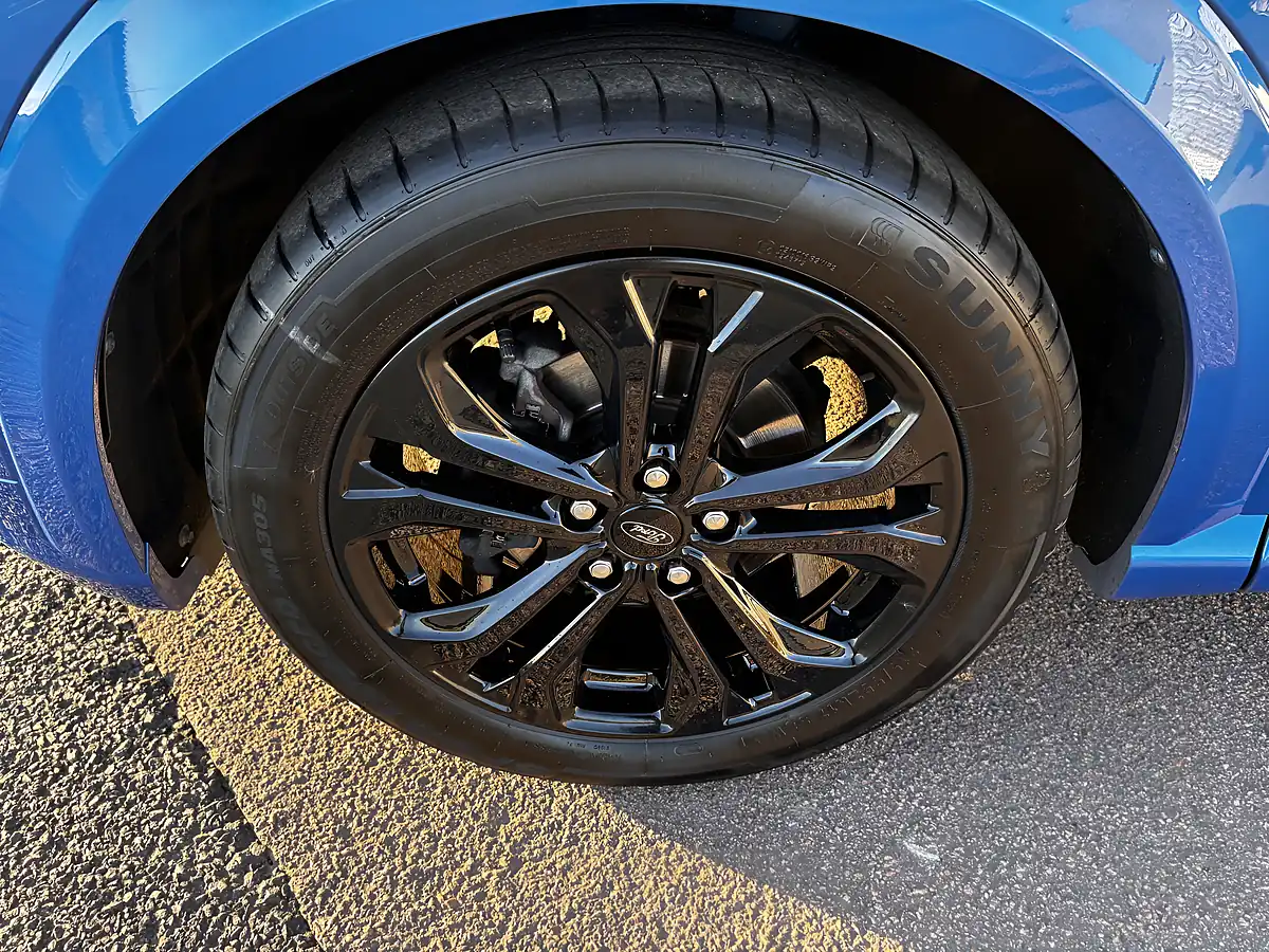 Used 2020 Ford Puma ST-Line Blue - Interior and Exterior details 11