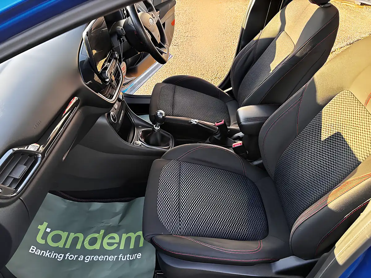 Used 2020 Ford Puma ST-Line Blue - Interior and Exterior details 14