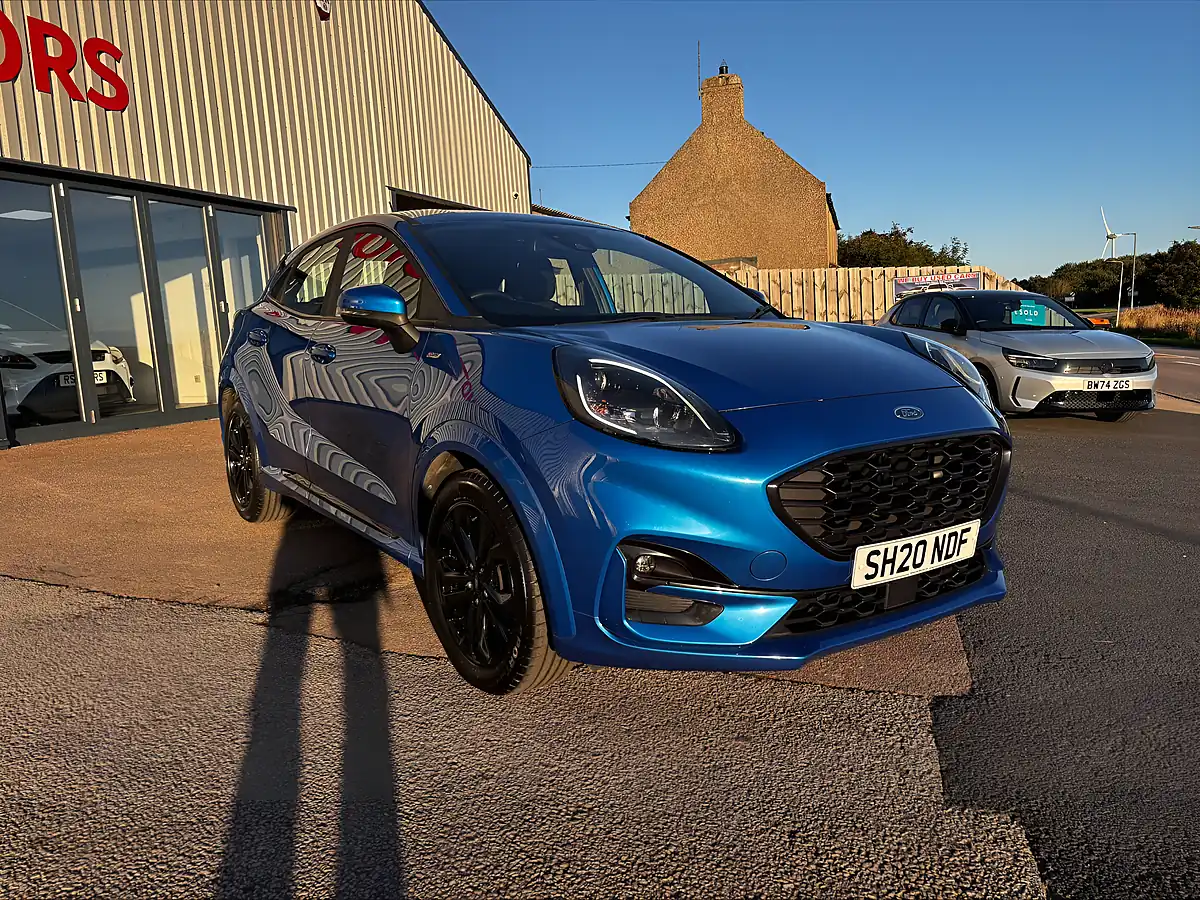 Used 2020 Ford Puma ST-Line Blue - Interior and Exterior details 3