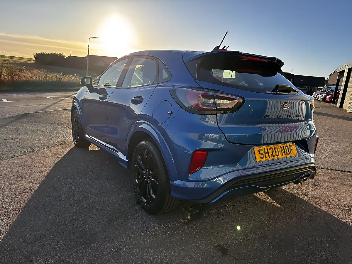 Used 2020 Ford Puma ST-Line Blue - Interior and Exterior details 4