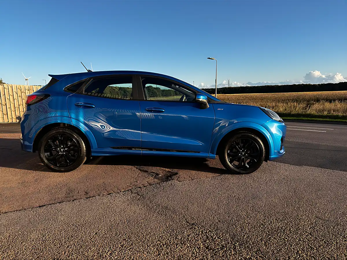 Used 2020 Ford Puma ST-Line Blue - Interior and Exterior details 5