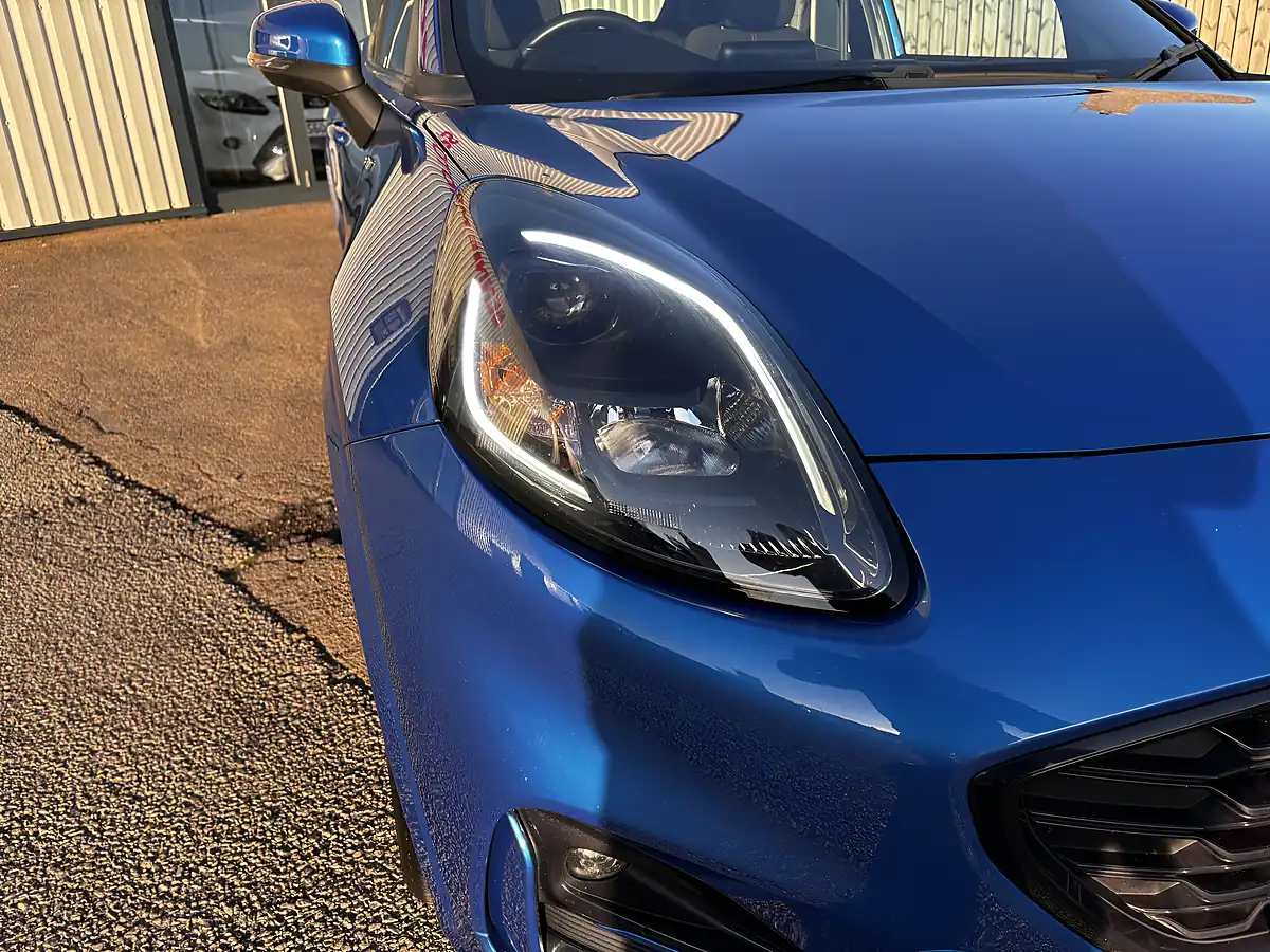 Used 2020 Ford Puma ST-Line Blue - Interior and Exterior details 9
