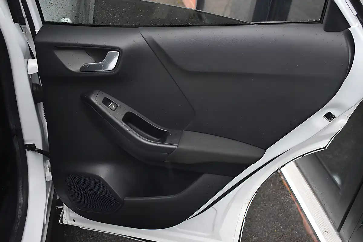 Used 2020 Ford Puma ST-Line Frozen White - Interior and Exterior details 13