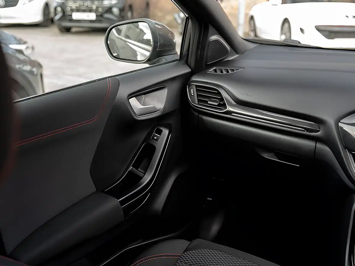 Used 2020 Ford Puma ST-Line Grey - Interior and Exterior details 14