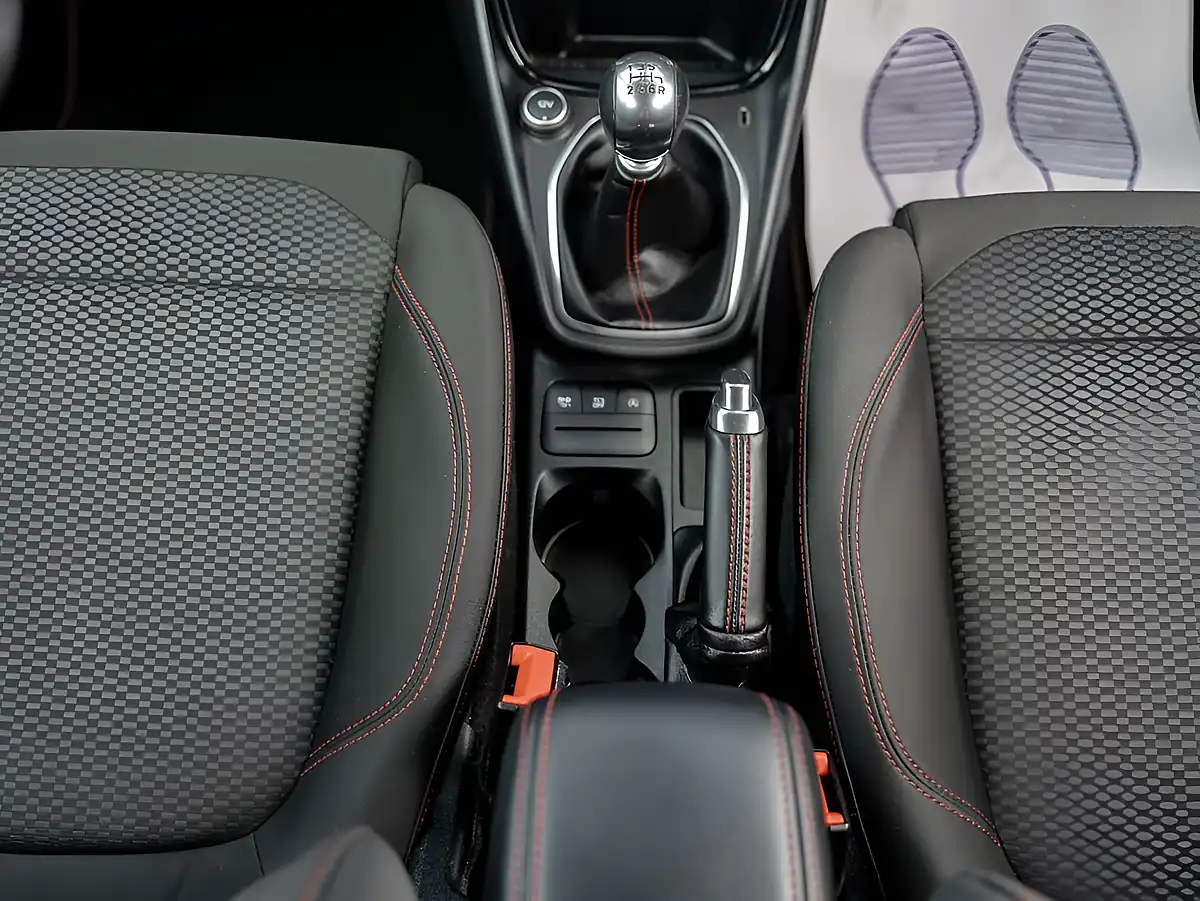 Used 2020 Ford Puma ST-Line Grey - Interior and Exterior details 15