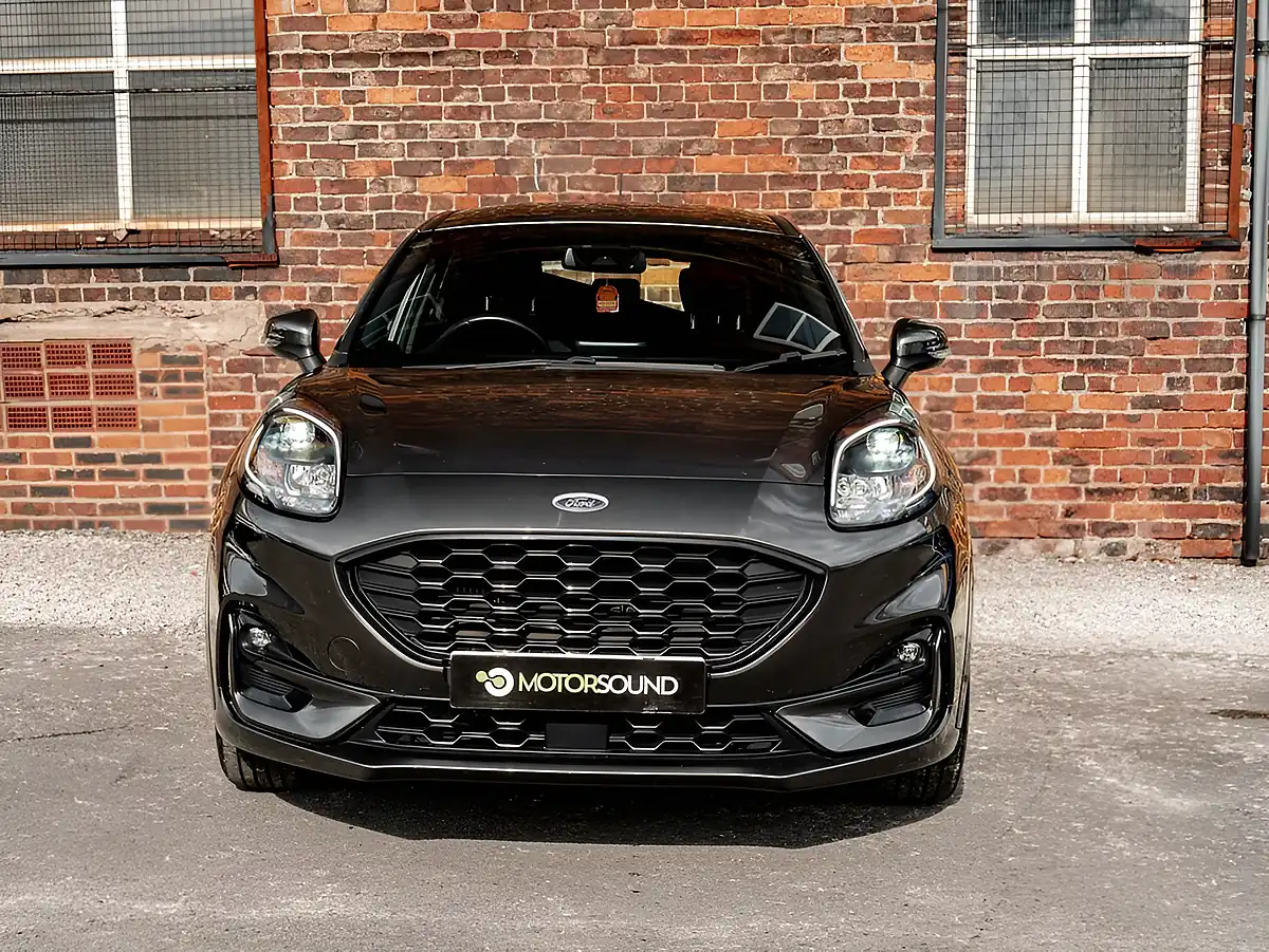 Used 2020 Ford Puma ST-Line Grey - Interior and Exterior details 7