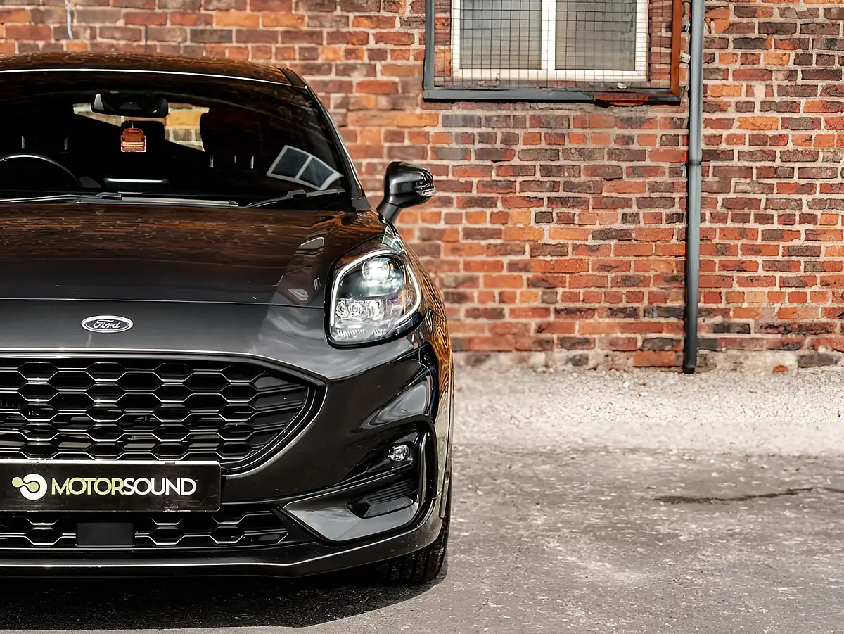 Used 2020 Ford Puma ST-Line Grey - Interior and Exterior details 9