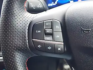 Used 2020 Ford Puma ST-Line Red - Interior and Exterior details 15