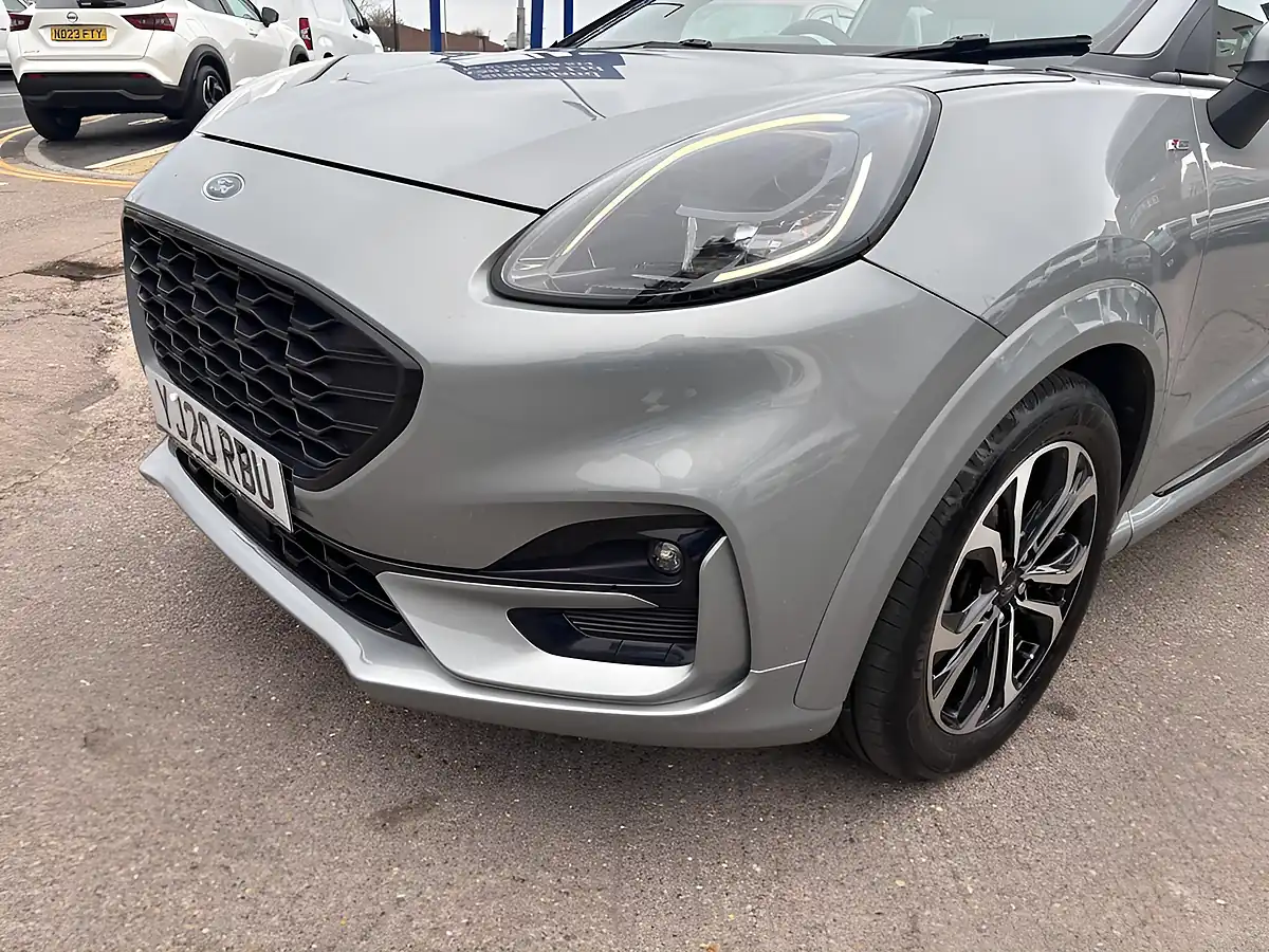 Used 2020 Ford Puma ST-Line Silver - Interior and Exterior details 7