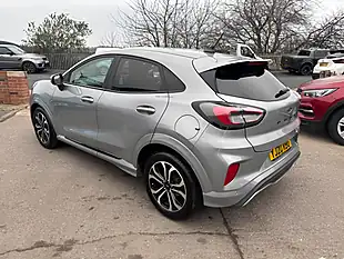 Used 2020 Ford Puma ST-Line Silver - Interior and Exterior details 9