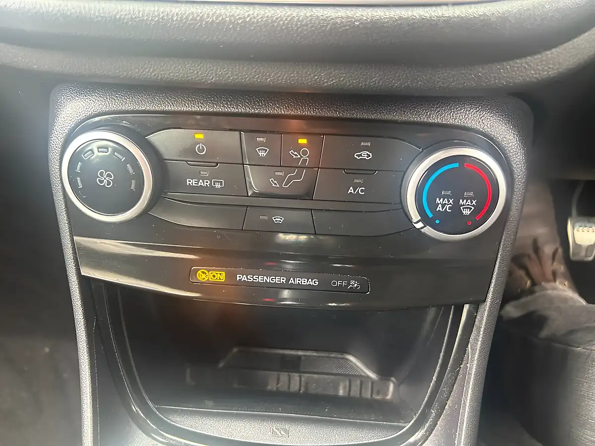 Used 2020 Ford Puma ST-Line White - Interior and Exterior details 9